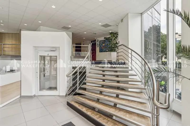 55 Avenue René Cassin, Lyon for lease - Interior Photo - Image 3 of 5