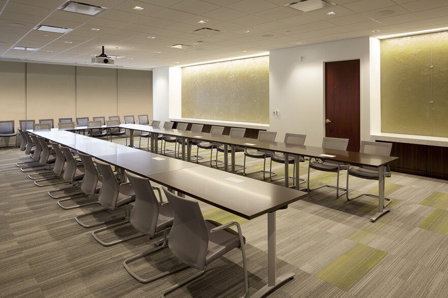 383 Main Ave, Norwalk, CT for sale - Interior Photo - Image 1 of 1