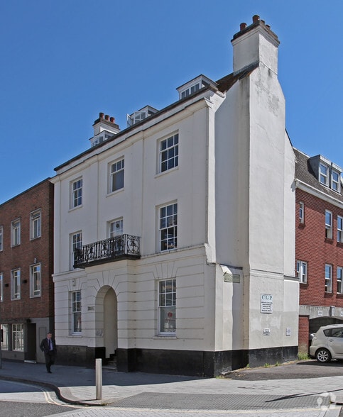 35 Carlton Cres, Southampton for lease - Building Photo - Image 1 of 4