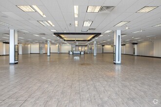 1700-1860 N Richmond Rd, Mchenry, IL for lease Interior Photo- Image 1 of 3