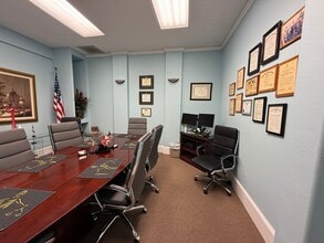 156 W Robertson St, Brandon, FL for lease Interior Photo- Image 2 of 4