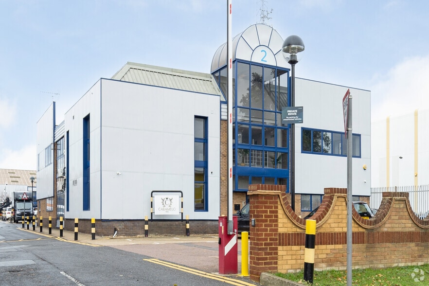 Ashton Rd, Romford for sale - Primary Photo - Image 1 of 1