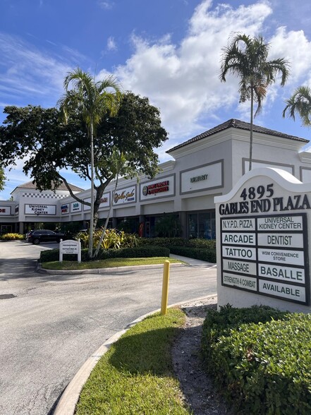 4895 Windward Passage Dr, Boynton Beach, FL for lease - Building Photo - Image 1 of 12