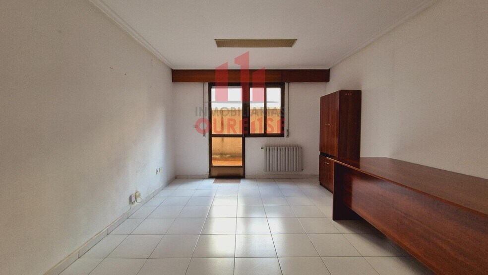 Office in Ourense, Orense for lease - Building Photo - Image 2 of 5
