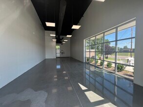 12221 Ashford Dr, Yukon, OK for lease Interior Photo- Image 1 of 3