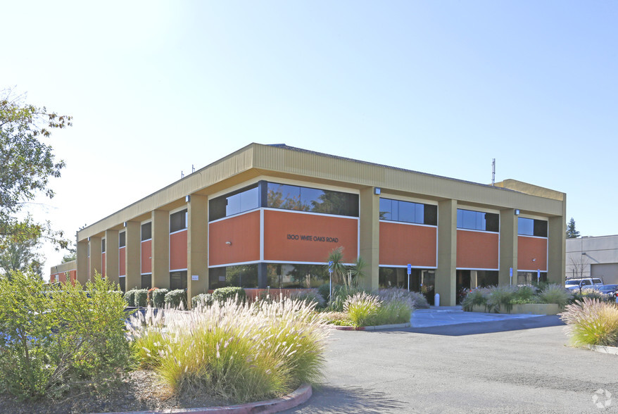 1300 White Oaks Rd, Campbell, CA for lease - Primary Photo - Image 1 of 8