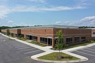 2 Crossing Way, Owings Mills, MD for lease Building Photo- Image 2 of 3