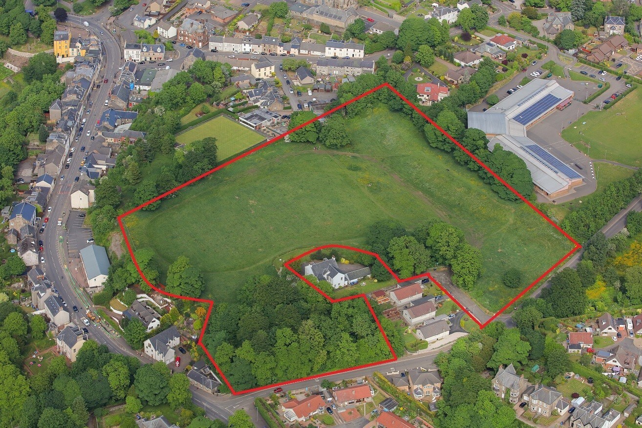 Glebe Rd, Beith for sale Primary Photo- Image 1 of 6
