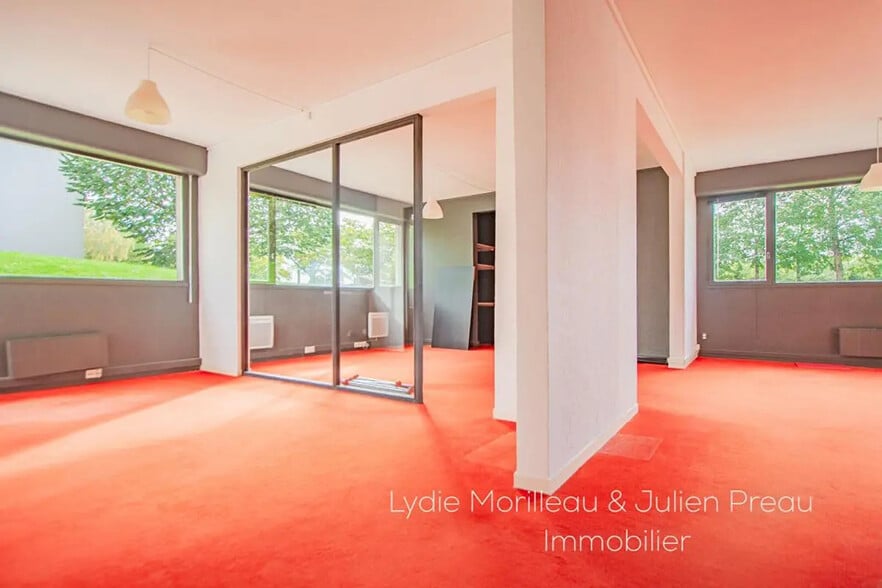 Flex in Nantes for sale - Building Photo - Image 3 of 8