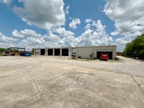 1760 Tom J Hitch Pky, Columbia, TN for lease Interior Photo- Image 1 of 17