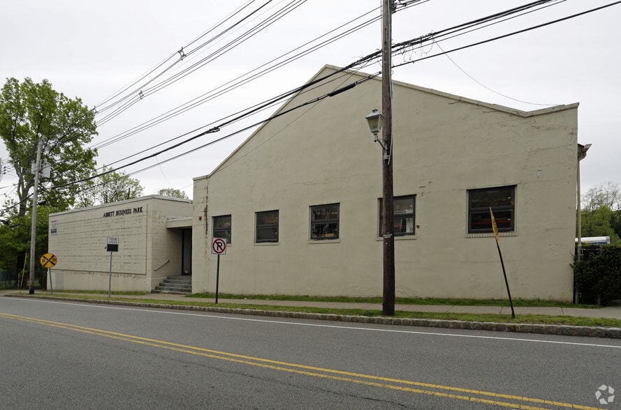 35-37 Abbett Ave, Morristown, NJ for lease - Building Photo - Image 3 of 6