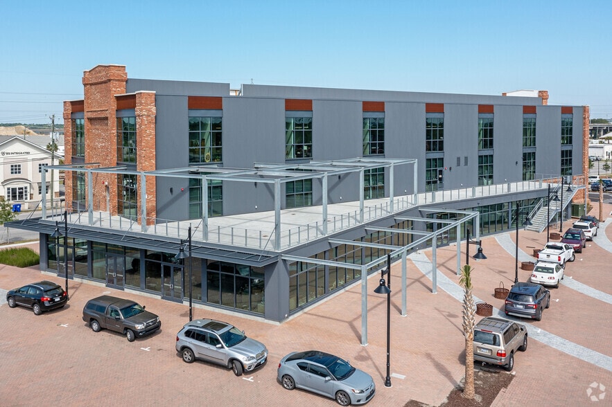 1640 Meeting Street Rd, Charleston, SC for lease - Primary Photo - Image 1 of 20