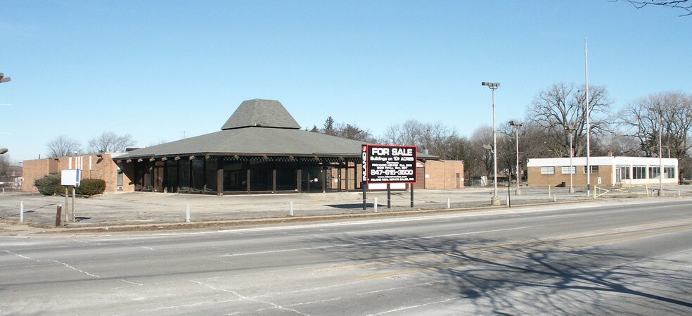 3100 Grand Ave, Waukegan, IL for sale - Primary Photo - Image 1 of 1