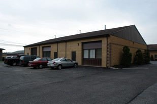 Building D11 - 1,800 SF Warehouse & Office - Warehouse