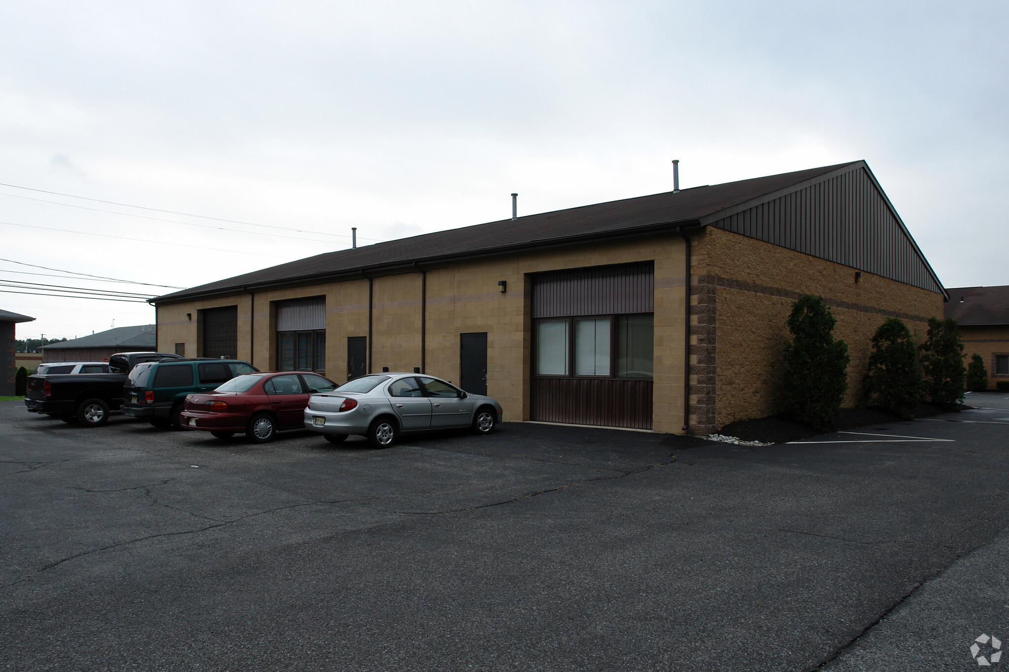 150 Cooper Rd, West Berlin, NJ for lease Primary Photo- Image 1 of 7