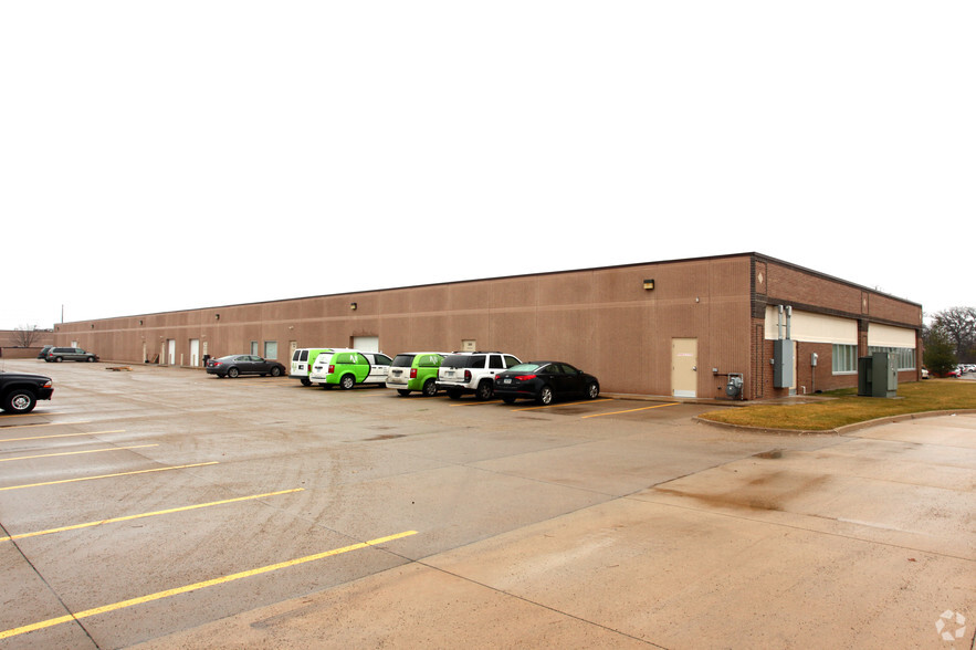 3620 SW 61st St, Des Moines, IA for lease - Building Photo - Image 3 of 3