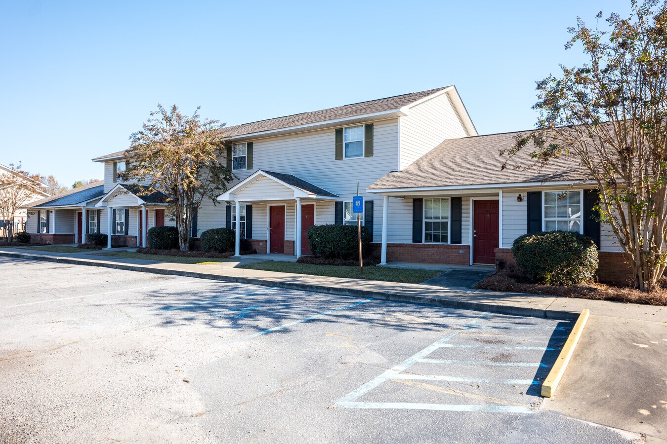 409 E Woodward St, Vienna, GA 31092