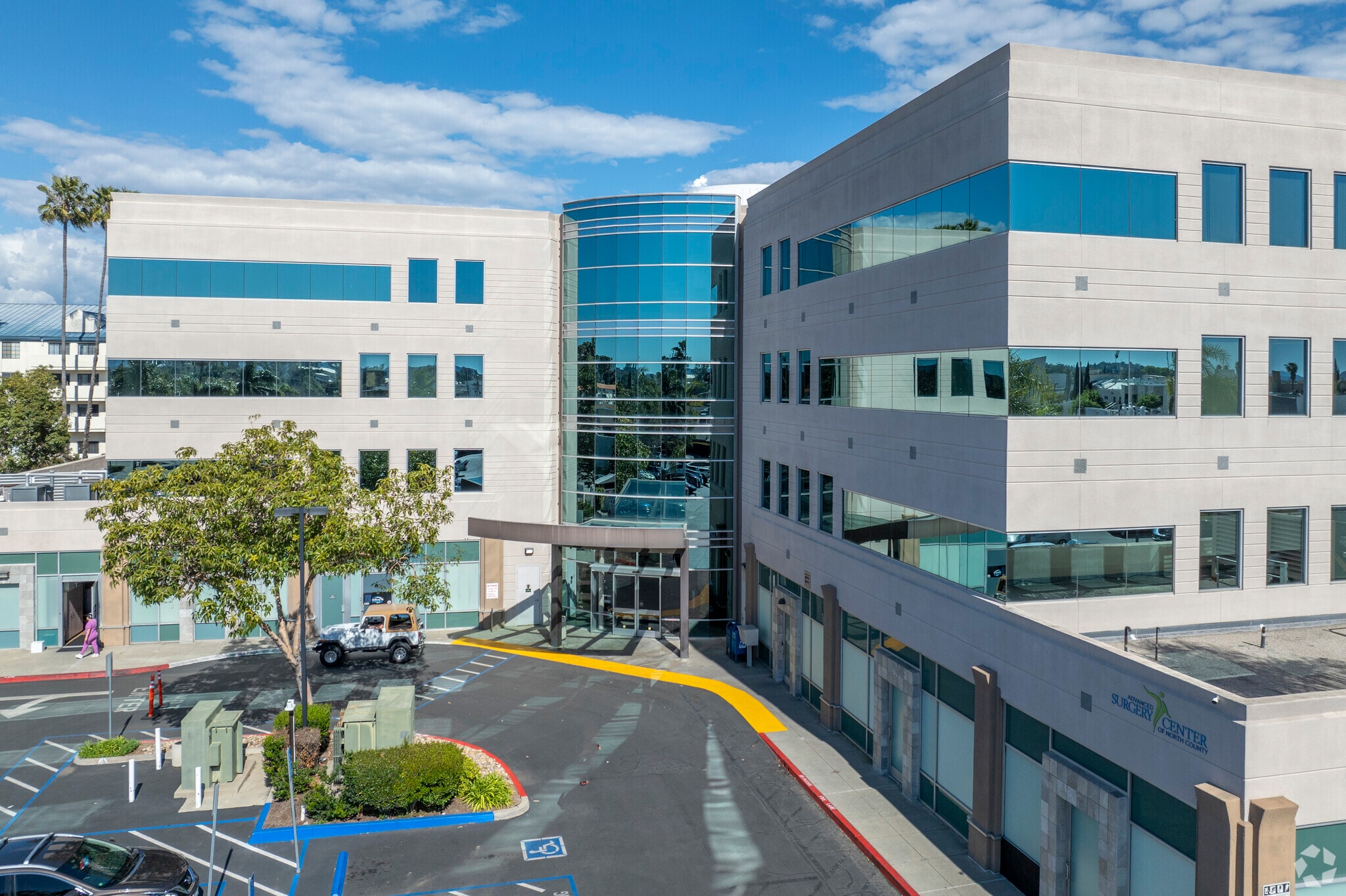 488 E Valley Pky, Escondido, CA for lease Primary Photo- Image 1 of 31