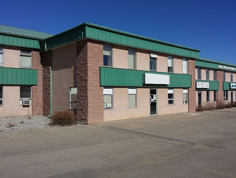 4646 Riverside Dr, Red Deer, AB for lease - Building Photo - Image 1 of 2