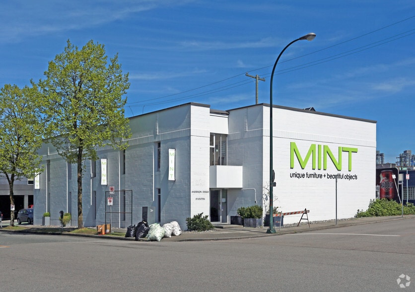 1880 Fir St, Vancouver, BC for sale - Primary Photo - Image 1 of 1