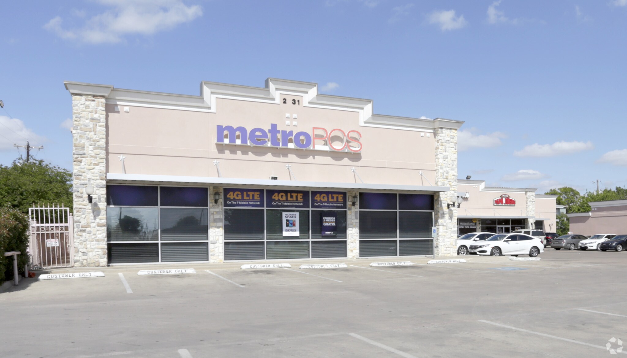 2731 W Northwest Hwy, Dallas, TX for sale Primary Photo- Image 1 of 1