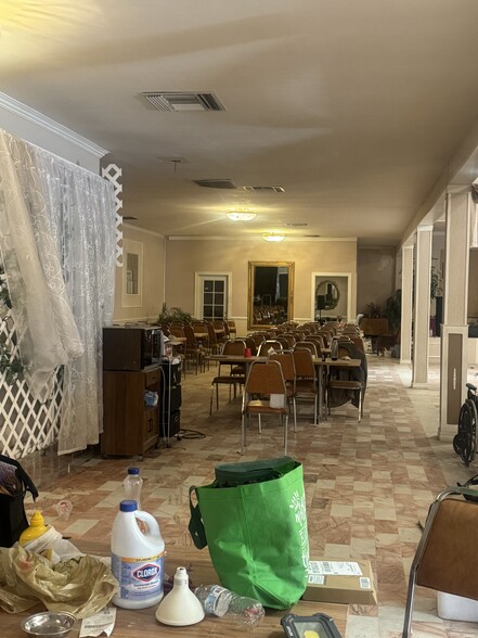 5824 Doniphan Dr, El Paso, TX for sale - Building Photo - Image 3 of 10