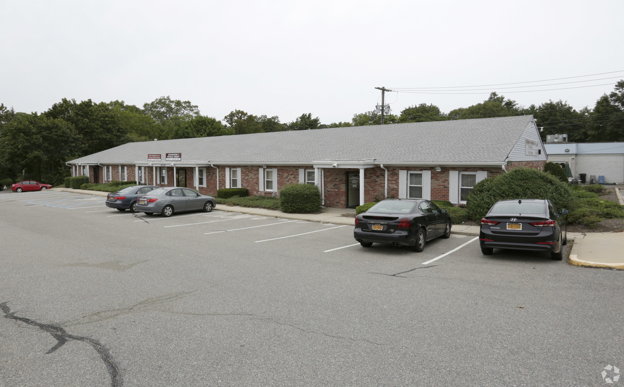 650 Hawkins Ave, Ronkonkoma, NY for lease Building Photo- Image 1 of 5