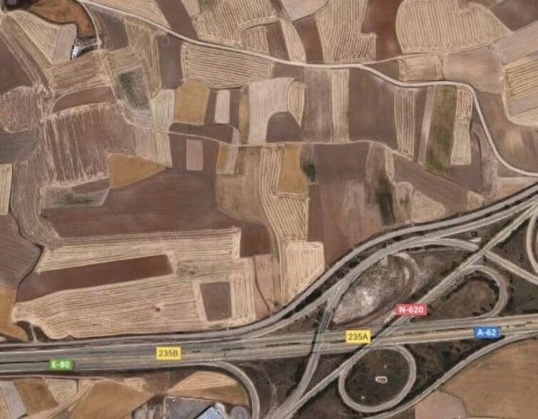 Carretera Villares de la Reina, Parcela 555, Villares de la Reina, Salamanca for sale - Building Photo - Image 1 of 3