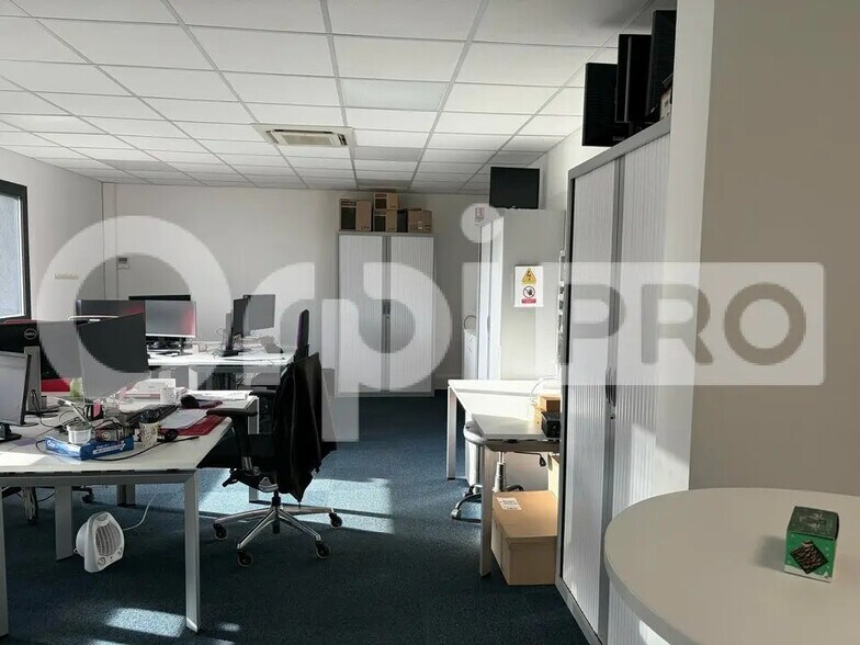 Office in Lyon for sale - Building Photo - Image 3 of 10