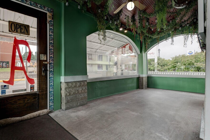 134 E Main St, Morehead, KY for sale - Building Photo - Image 2 of 41