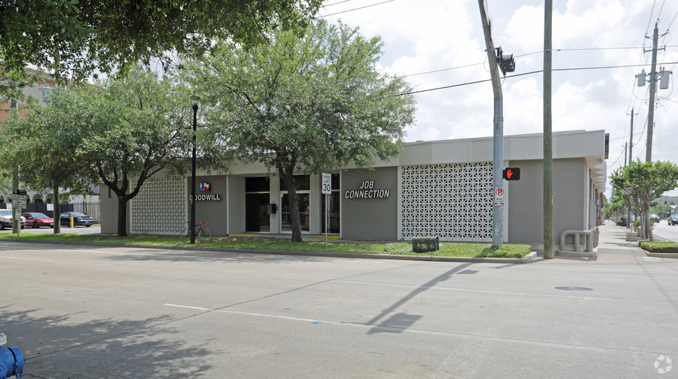 3121 San Jacinto St, Houston, TX for lease - Primary Photo - Image 1 of 4