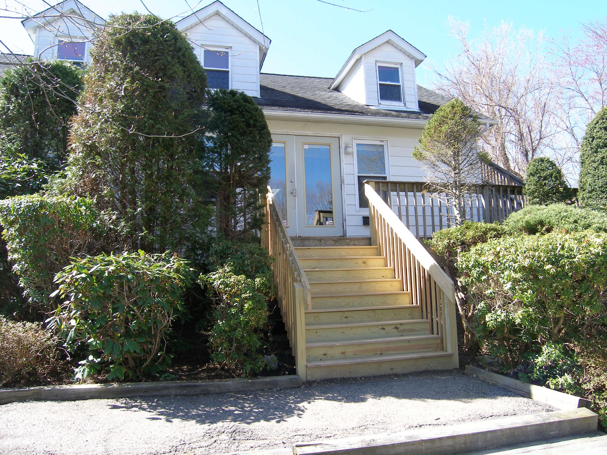 135 E Main St, Jefferson Valley, NY for sale Primary Photo- Image 1 of 1