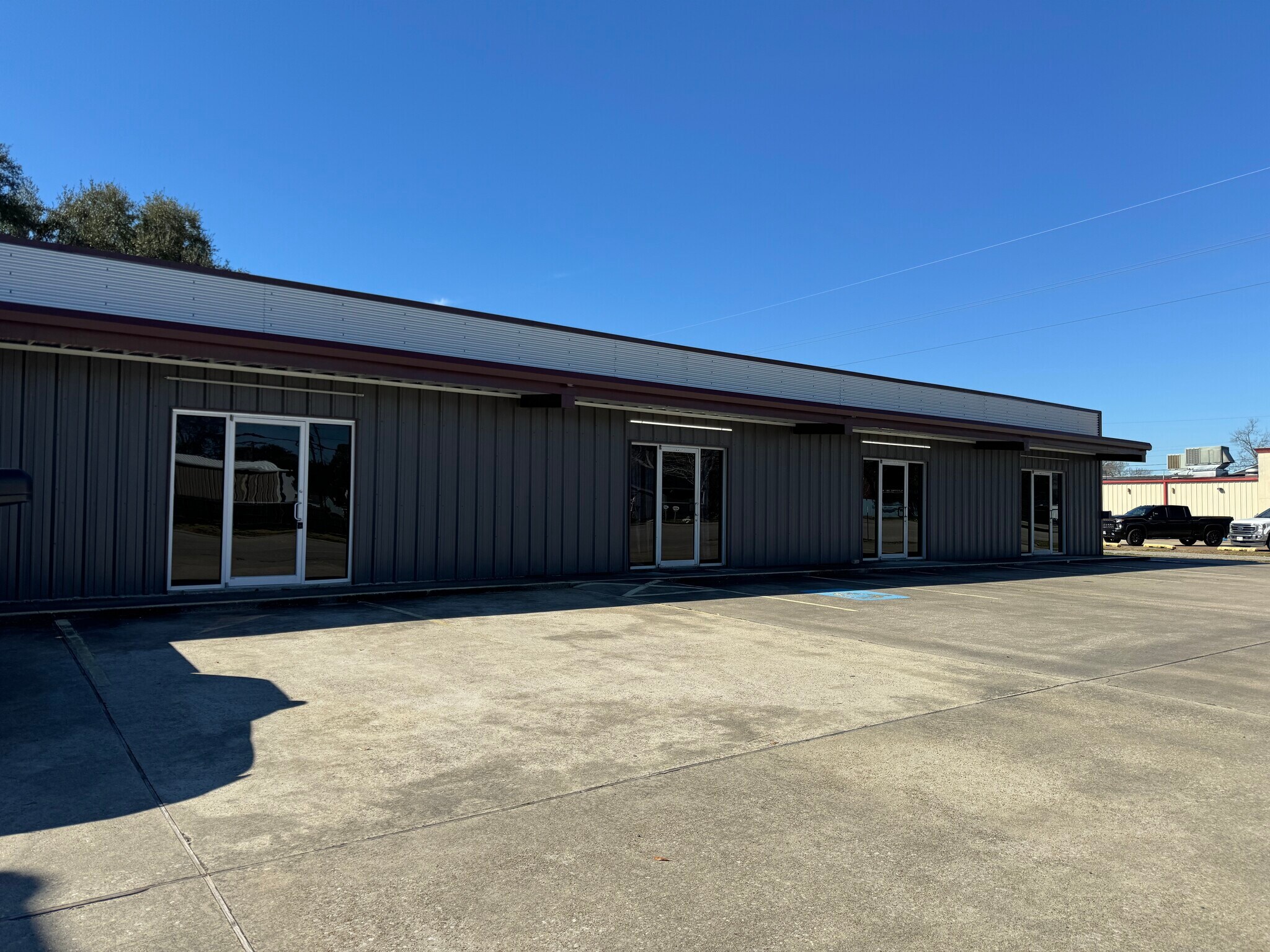 1417 Magnolia Ave, Port Neches, TX for sale Building Photo- Image 1 of 1