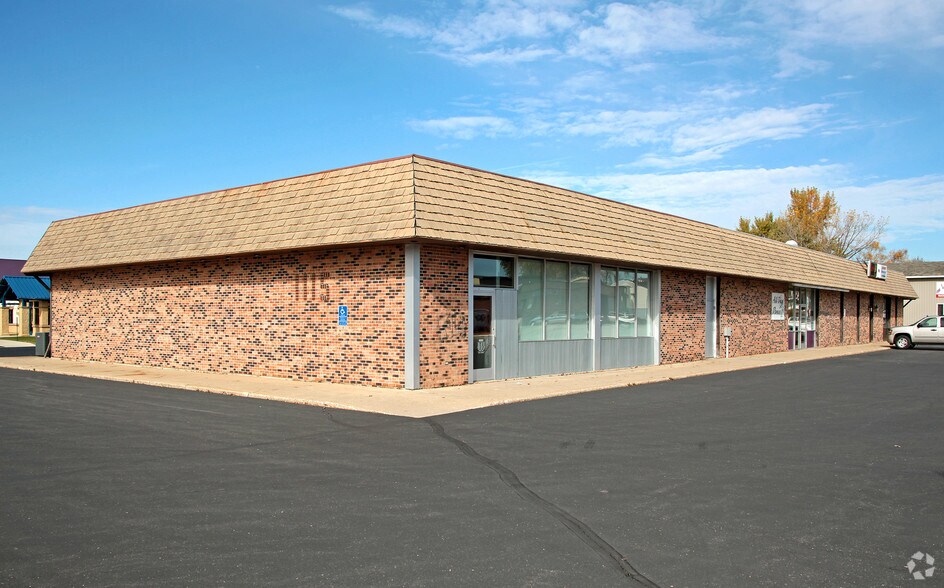 1115 Highway 7 W, Hutchinson, MN for sale - Primary Photo - Image 1 of 1