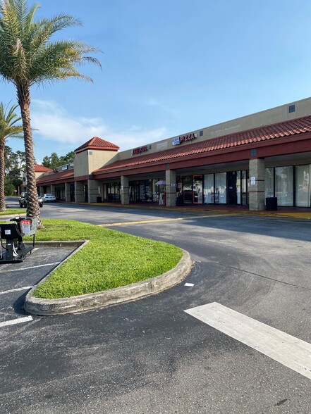 184 Marion Oaks Blvd, Ocala, FL for lease - Building Photo - Image 3 of 4