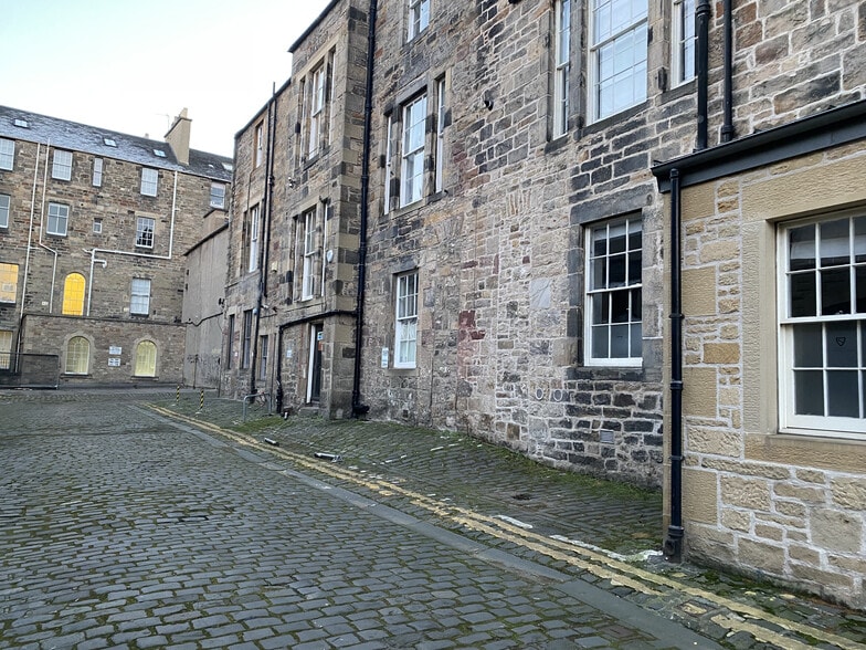 3 Hill St, Edinburgh for lease - Building Photo - Image 1 of 2