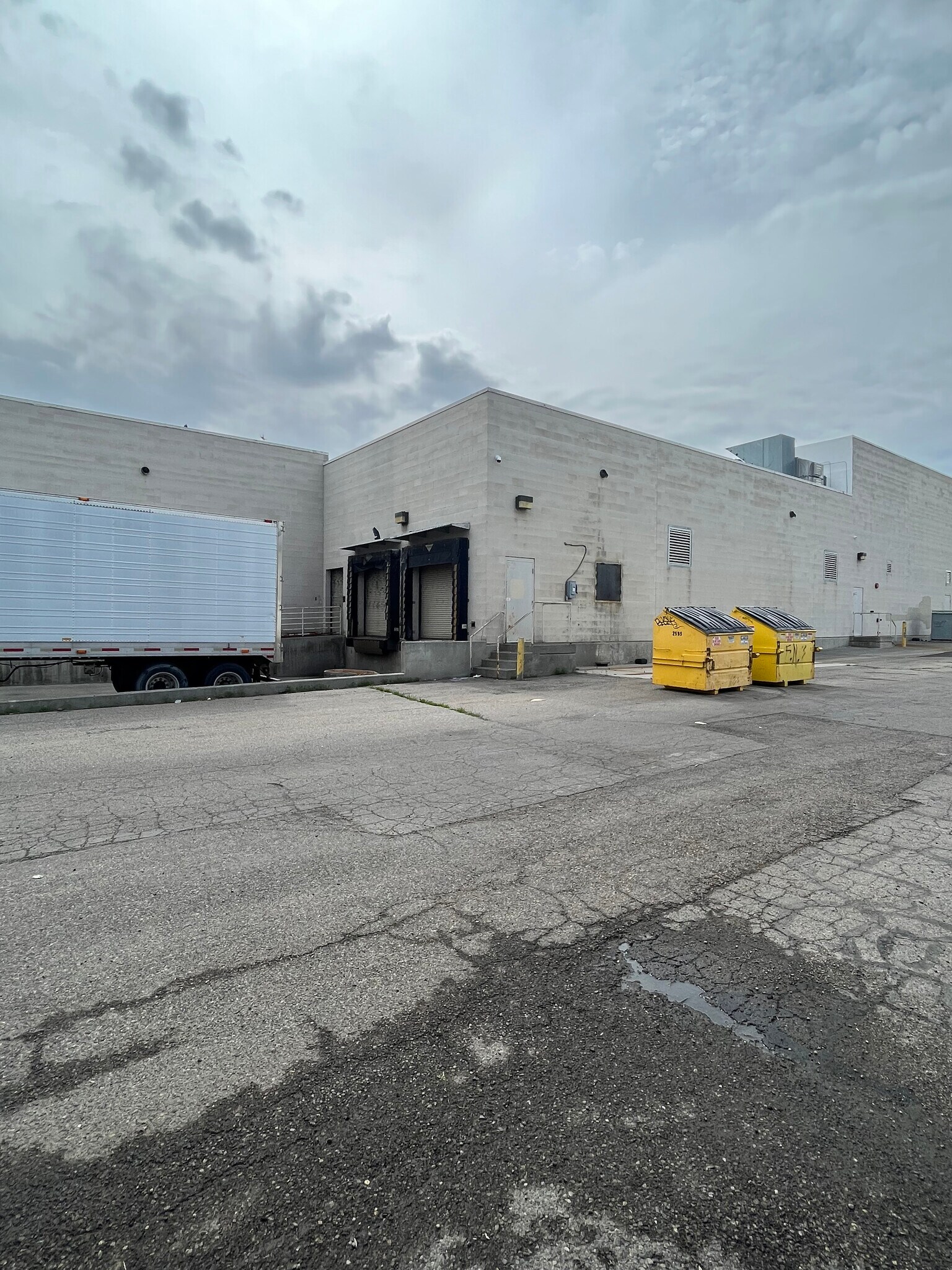 400 S Woodruff Ave, Idaho Falls, ID 83401 Office/Retail for Lease