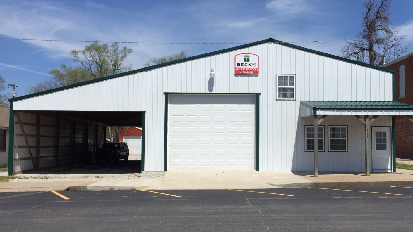 306 W Main St, Sheldon, MO 64784