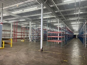 2201 Green Ln, Levittown, PA for lease Interior Photo- Image 1 of 7