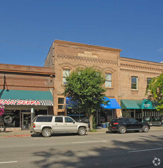 319 N 1st Ave, Sandpoint, ID for sale - Primary Photo - Image 1 of 1