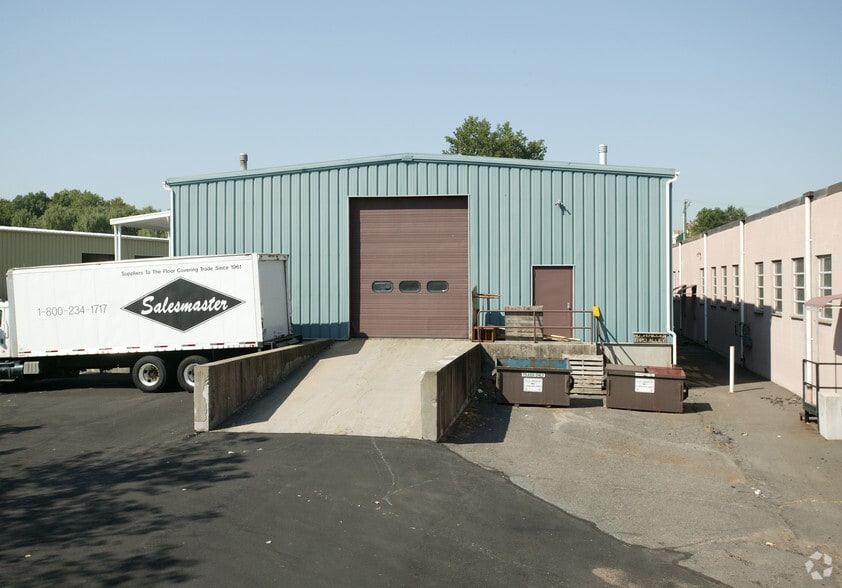 396 Ledyard St, Hartford, CT for lease - Building Photo - Image 2 of 8