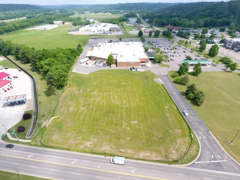 187 W Ohio Ave, Dover, OH for sale - Building Photo - Image 3 of 11