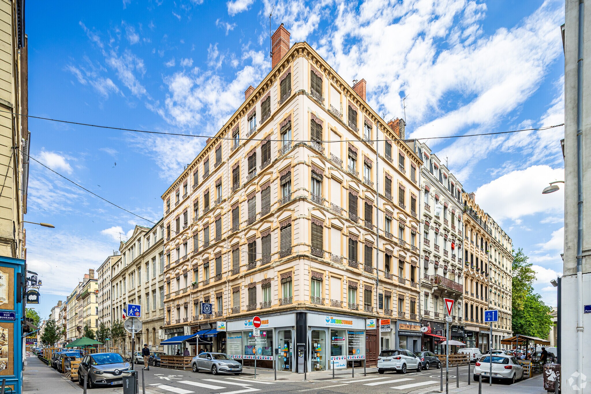 Multifamily in Lyon for sale Primary Photo- Image 1 of 9