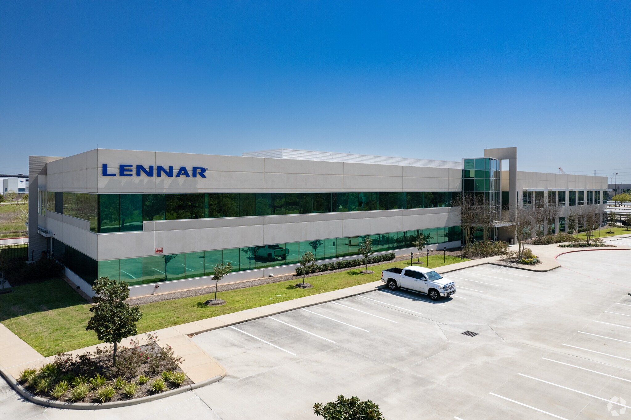 681 Greens Pky, Houston, TX for lease Building Photo- Image 1 of 44