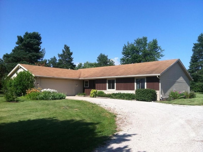 12812 Tonkel Rd, Fort Wayne, IN for sale - Building Photo - Image 1 of 1