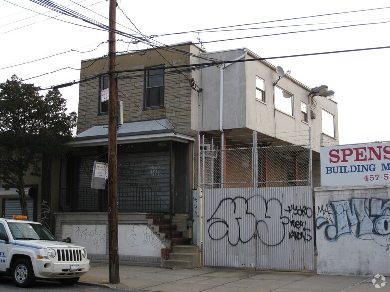 34-27 56th St, Woodside, NY for sale - Primary Photo - Image 1 of 1