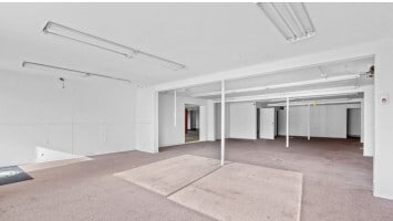 1402 N Eaton St, Albion, MI for sale - Interior Photo - Image 3 of 14