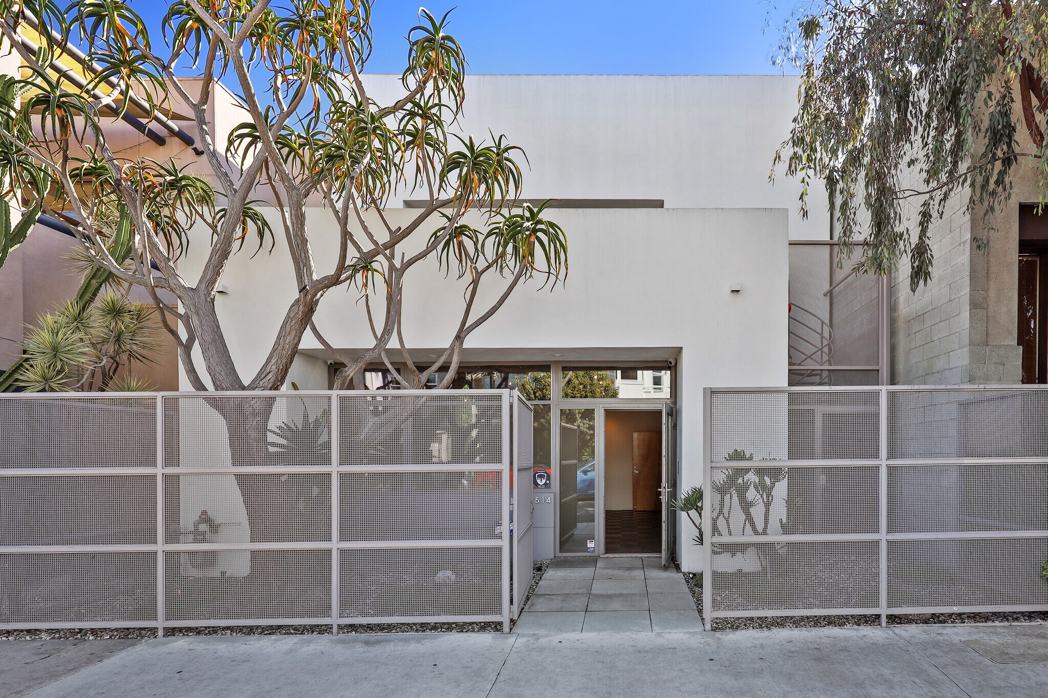 1514 Abbot Kinney Blvd, Los Angeles, CA for lease Building Photo- Image 1 of 21