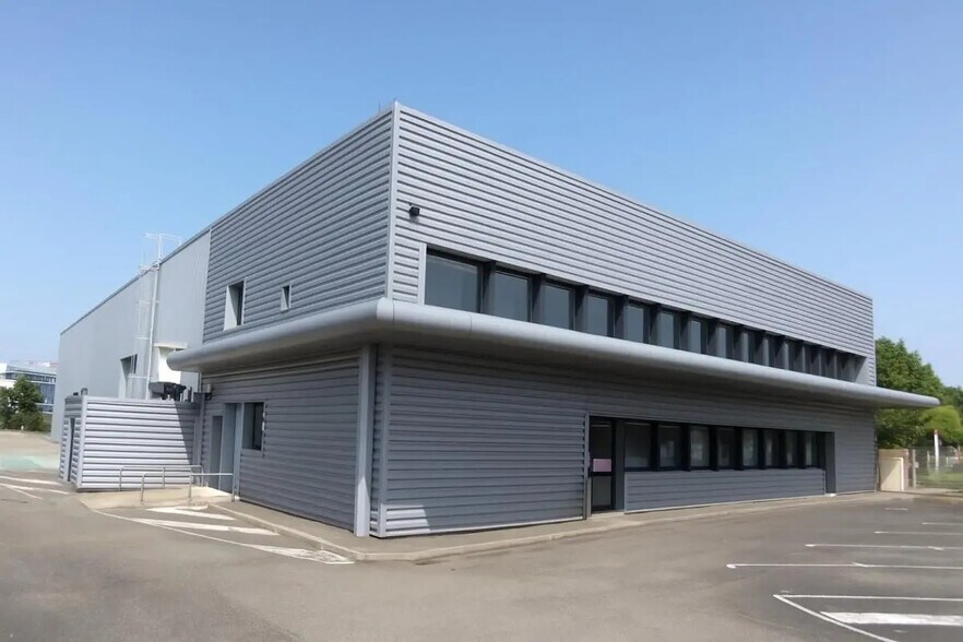 Flex in Toulouse for lease - Building Photo - Image 1 of 16