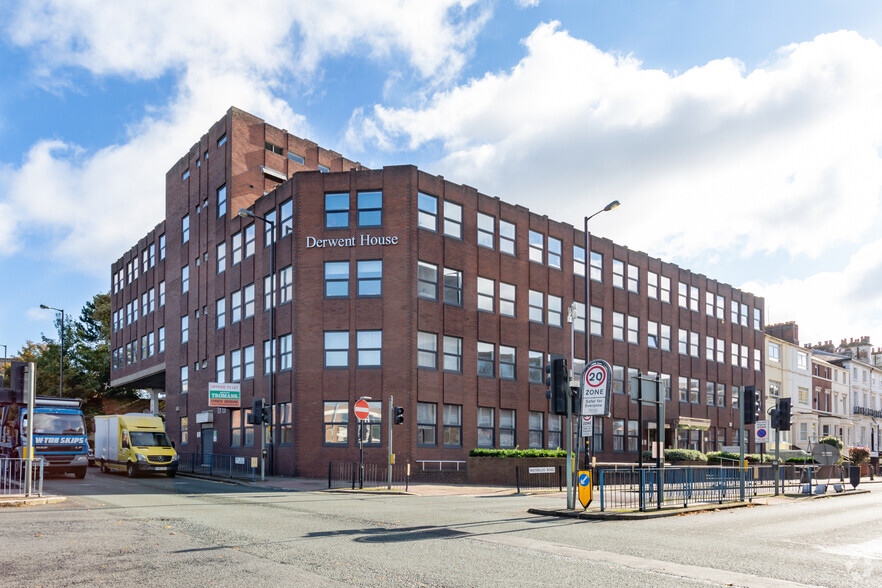 42-46 Waterloo Rd, Wolverhampton for lease - Primary Photo - Image 1 of 3